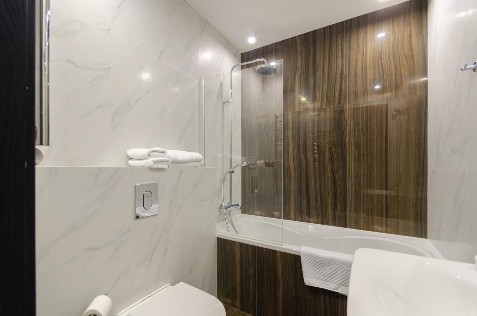 Petrovdom Apartments 09-102 In Rc New York Concept House, 74 Antonovycha Street เคียฟ ภายนอก รูปภาพ
